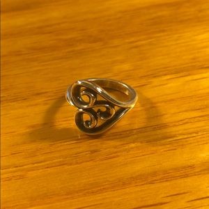 James Avery Retiring Swirl Heart Ring
